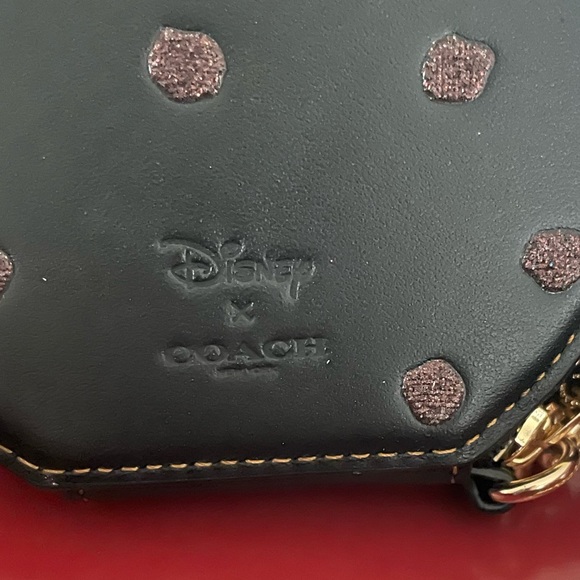 NEW!!! Authentic Disney Coach boxed Minnie Mouse coin case. - Picture 5 of 7